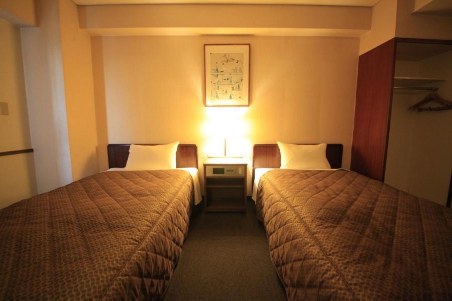 Chofu Urban Hotel Bagian luar foto